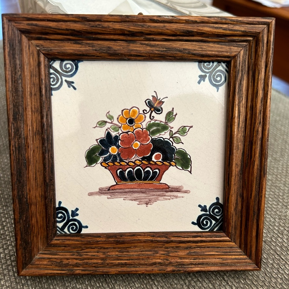 Dutch art ceramic in wood frame